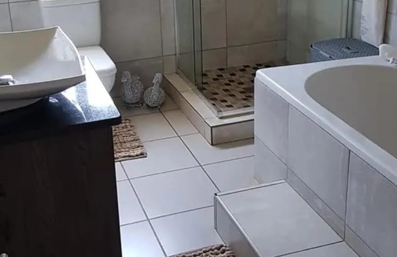 Commercial Property for Sale in Waterglen A H North West